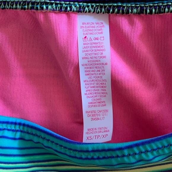 Victoria's Secret Hipster Bikini Bottom Mulitcolored Striped Women's Size XS - Picture 4 of 5